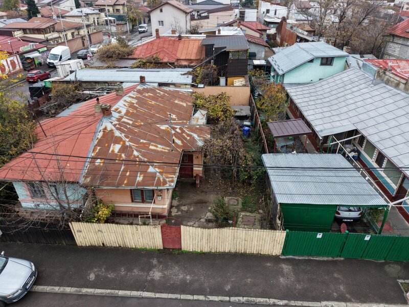 Andronache, Sector 2, casa pe un singur nivel cu teren 195 mp.